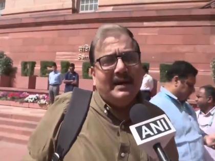 RJD MP Manoj Kumar Jha questions timing of poll dates announcement, raises concerns over EC's impartiality | RJD MP Manoj Kumar Jha questions timing of poll dates announcement, raises concerns over EC's impartiality RJD MP Manoj Kumar Jha questions timing of poll dates announcement, raises concerns over EC's impartiality | RJD MP Manoj Kumar Jha questions timing of poll dates announcement, raises concerns over EC's impartiality