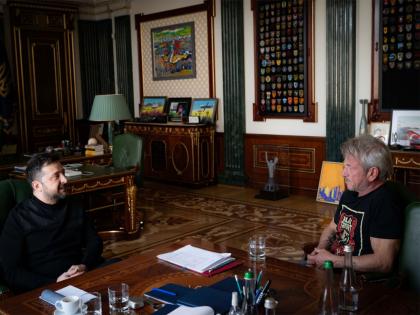 Sean Penn meets Zelenskyy in Ukraine after skipping Oscars, calls him "true fiend" | Sean Penn meets Zelenskyy in Ukraine after skipping Oscars, calls him "true fiend" Sean Penn meets Zelenskyy in Ukraine after skipping Oscars, calls him "true fiend" | Sean Penn meets Zelenskyy in Ukraine after skipping Oscars, calls him "true fiend"