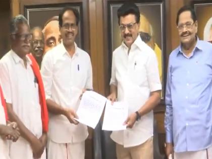 Tamil Nadu Assembly polls: CPI to contest in five constituencies; finalises seat-sharing deal with DMK | Tamil Nadu Assembly polls: CPI to contest in five constituencies; finalises seat-sharing deal with DMK Tamil Nadu Assembly polls: CPI to contest in five constituencies; finalises seat-sharing deal with DMK | Tamil Nadu Assembly polls: CPI to contest in five constituencies; finalises seat-sharing deal with DMK