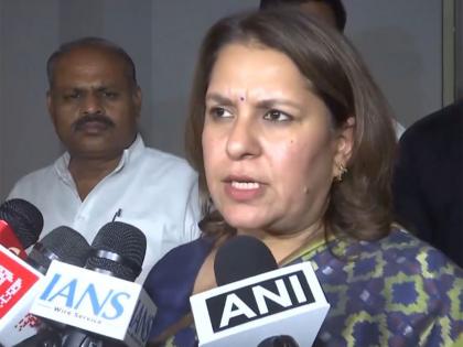 Supriya Shrinate slams Kangana Ranaut over 'tapori' remark on Rahul Gandhi | Supriya Shrinate slams Kangana Ranaut over 'tapori' remark on Rahul Gandhi Supriya Shrinate slams Kangana Ranaut over 'tapori' remark on Rahul Gandhi | Supriya Shrinate slams Kangana Ranaut over 'tapori' remark on Rahul Gandhi