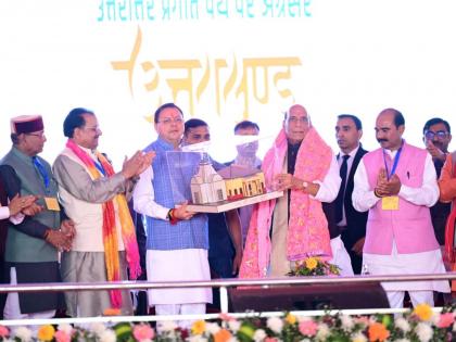 "Dhami not only bold but highly capable": Defence Minister Rajnath Singh | "Dhami not only bold but highly capable": Defence Minister Rajnath Singh "Dhami not only bold but highly capable": Defence Minister Rajnath Singh | "Dhami not only bold but highly capable": Defence Minister Rajnath Singh