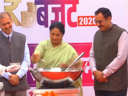 Delhi CM Rekha Gupta cooks Kheer for students ahead of Budget session | Delhi CM Rekha Gupta cooks Kheer for students ahead of Budget session Delhi CM Rekha Gupta cooks Kheer for students ahead of Budget session | Delhi CM Rekha Gupta cooks Kheer for students ahead of Budget session