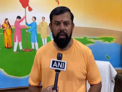 "They are betraying Muslims, just interested in business...": BJP's T Raja Singh after Owaisi announces alliance with Humayun Kabir | "They are betraying Muslims, just interested in business...": BJP's T Raja Singh after Owaisi announces alliance with Humayun Kabir "They are betraying Muslims, just interested in business...": BJP's T Raja Singh after Owaisi announces alliance with Humayun Kabir | "They are betraying Muslims, just interested in business...": BJP's T Raja Singh after Owaisi announces alliance with Humayun Kabir