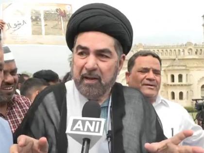 Shia cleric Syed Kalbe Jawad Naqvi leads protest at Asifi Masjid in Lucknow | Shia cleric Syed Kalbe Jawad Naqvi leads protest at Asifi Masjid in Lucknow Shia cleric Syed Kalbe Jawad Naqvi leads protest at Asifi Masjid in Lucknow | Shia cleric Syed Kalbe Jawad Naqvi leads protest at Asifi Masjid in Lucknow