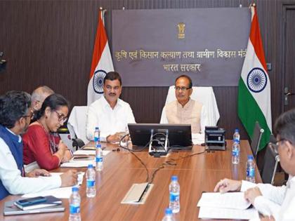 Maharashtra Agriculture Minister meets Union Agriculture Minister Shivraj Singh Chouhan | Maharashtra Agriculture Minister meets Union Agriculture Minister Shivraj Singh Chouhan Maharashtra Agriculture Minister meets Union Agriculture Minister Shivraj Singh Chouhan | Maharashtra Agriculture Minister meets Union Agriculture Minister Shivraj Singh Chouhan