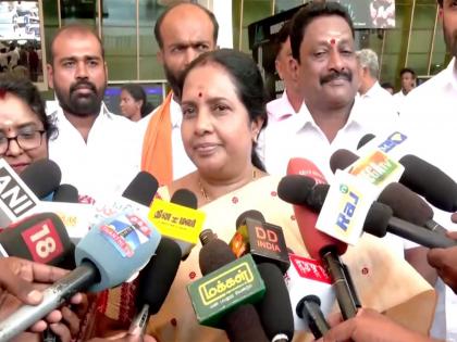 DMK insulted Coimbatore by fielding "tainted" candidate: BJP leader Vanthi Srinivasan | DMK insulted Coimbatore by fielding "tainted" candidate: BJP leader Vanthi Srinivasan DMK insulted Coimbatore by fielding "tainted" candidate: BJP leader Vanthi Srinivasan | DMK insulted Coimbatore by fielding "tainted" candidate: BJP leader Vanthi Srinivasan
