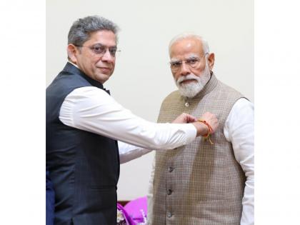 PM Modi honoured with Merchant Navy miniature flag ahead of National Maritime Day | PM Modi honoured with Merchant Navy miniature flag ahead of National Maritime Day PM Modi honoured with Merchant Navy miniature flag ahead of National Maritime Day | PM Modi honoured with Merchant Navy miniature flag ahead of National Maritime Day