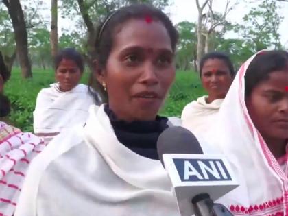Tea garden worker shares joy over interaction with PM Modi in Dibrugarh | Tea garden worker shares joy over interaction with PM Modi in Dibrugarh Tea garden worker shares joy over interaction with PM Modi in Dibrugarh | Tea garden worker shares joy over interaction with PM Modi in Dibrugarh