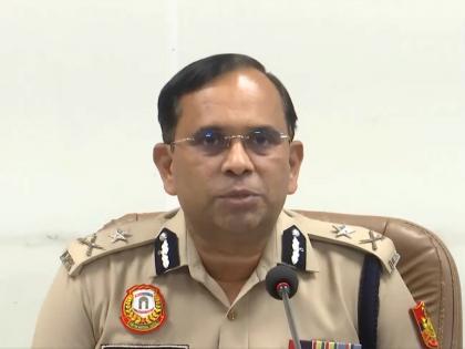 Delhi police assures strict action against hoarding, black marketing of LPG cylinders | Delhi police assures strict action against hoarding, black marketing of LPG cylinders Delhi police assures strict action against hoarding, black marketing of LPG cylinders | Delhi police assures strict action against hoarding, black marketing of LPG cylinders