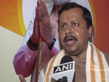 "Congress leaders have a character of disrespecting others": Nitin Nabin slams Kharge over his remarks on PM Modi, Keralam CM | "Congress leaders have a character of disrespecting others": Nitin Nabin slams Kharge over his remarks on PM Modi, Keralam CM "Congress leaders have a character of disrespecting others": Nitin Nabin slams Kharge over his remarks on PM Modi, Keralam CM | "Congress leaders have a character of disrespecting others": Nitin Nabin slams Kharge over his remarks on PM Modi, Keralam CM