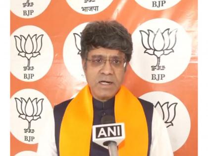 "Congress has always harboured prejudiced mentality": CR Kesavan slams Mallikarjun Kharge over "illiterate in Gujarat" remark | "Congress has always harboured prejudiced mentality": CR Kesavan slams Mallikarjun Kharge over "illiterate in Gujarat" remark "Congress has always harboured prejudiced mentality": CR Kesavan slams Mallikarjun Kharge over "illiterate in Gujarat" remark | "Congress has always harboured prejudiced mentality": CR Kesavan slams Mallikarjun Kharge over "illiterate in Gujarat" remark