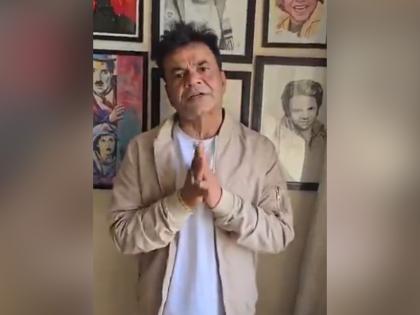"Please don't criticise...I love him.": Rajpal Yadav on Saurabh Dwivedi's perceived dig at him at awards ceremony | "Please don't criticise...I love him.": Rajpal Yadav on Saurabh Dwivedi's perceived dig at him at awards ceremony "Please don't criticise...I love him.": Rajpal Yadav on Saurabh Dwivedi's perceived dig at him at awards ceremony | "Please don't criticise...I love him.": Rajpal Yadav on Saurabh Dwivedi's perceived dig at him at awards ceremony