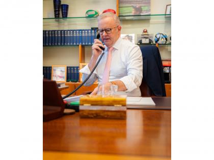 Australia PM Albanese welcomes US pause on Iran strikes, calls for de-escalation | Australia PM Albanese welcomes US pause on Iran strikes, calls for de-escalation Australia PM Albanese welcomes US pause on Iran strikes, calls for de-escalation | Australia PM Albanese welcomes US pause on Iran strikes, calls for de-escalation