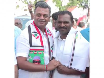 NDA's Tiruchirappalli East candidate Rajasekaran conducts door-to-door campaign in Palakkarai | NDA's Tiruchirappalli East candidate Rajasekaran conducts door-to-door campaign in Palakkarai NDA's Tiruchirappalli East candidate Rajasekaran conducts door-to-door campaign in Palakkarai | NDA's Tiruchirappalli East candidate Rajasekaran conducts door-to-door campaign in Palakkarai