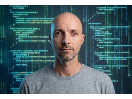 The Professionals With the Best Credentials Are Losing the Online Trust Race | The Professionals With the Best Credentials Are Losing the Online Trust Race The Professionals With the Best Credentials Are Losing the Online Trust Race | The Professionals With the Best Credentials Are Losing the Online Trust Race