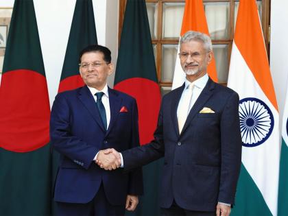 "Pleased to host FM Khalilur Rahman": EAM Jaishankar meets Bangladesh counterpart to review bilateral ties | "Pleased to host FM Khalilur Rahman": EAM Jaishankar meets Bangladesh counterpart to review bilateral ties "Pleased to host FM Khalilur Rahman": EAM Jaishankar meets Bangladesh counterpart to review bilateral ties | "Pleased to host FM Khalilur Rahman": EAM Jaishankar meets Bangladesh counterpart to review bilateral ties