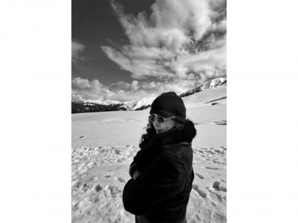 Sanya Malhotra wraps up Kashmir schedule of 'Sundar Poonam' | Sanya Malhotra wraps up Kashmir schedule of 'Sundar Poonam' Sanya Malhotra wraps up Kashmir schedule of 'Sundar Poonam' | Sanya Malhotra wraps up Kashmir schedule of 'Sundar Poonam'