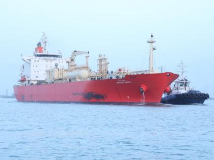 Indian LPG vessel 'Green Asha' carrying 15,400 tonnes of LPG crossed Strait of Hormuz and reached Jawaharlal Nehru Port | Indian LPG vessel 'Green Asha' carrying 15,400 tonnes of LPG crossed Strait of Hormuz and reached Jawaharlal Nehru Port Indian LPG vessel 'Green Asha' carrying 15,400 tonnes of LPG crossed Strait of Hormuz and reached Jawaharlal Nehru Port | Indian LPG vessel 'Green Asha' carrying 15,400 tonnes of LPG crossed Strait of Hormuz and reached Jawaharlal Nehru Port