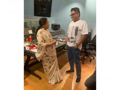 Shamir Tandon shares pics from last recording with Asha Bhosle, calls her "iron lady" | Shamir Tandon shares pics from last recording with Asha Bhosle, calls her "iron lady" Shamir Tandon shares pics from last recording with Asha Bhosle, calls her "iron lady" | Shamir Tandon shares pics from last recording with Asha Bhosle, calls her "iron lady"