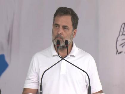 "RSS-BJP ideology trying to destroy Constitution": Rahul Gandhi in West Bengal | "RSS-BJP ideology trying to destroy Constitution": Rahul Gandhi in West Bengal "RSS-BJP ideology trying to destroy Constitution": Rahul Gandhi in West Bengal | "RSS-BJP ideology trying to destroy Constitution": Rahul Gandhi in West Bengal