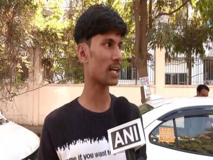"10-15 personnel abused, physically assaulted me": Noida worker alleges police assault outside company after confusion over reopening | "10-15 personnel abused, physically assaulted me": Noida worker alleges police assault outside company after confusion over reopening "10-15 personnel abused, physically assaulted me": Noida worker alleges police assault outside company after confusion over reopening | "10-15 personnel abused, physically assaulted me": Noida worker alleges police assault outside company after confusion over reopening