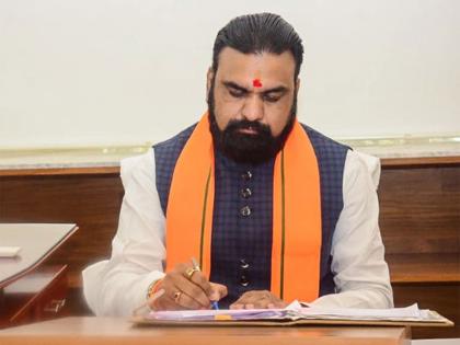 Bihar's 1st BJP CM Samrat Choudhary takes charge; retains Home Ministry and 29 portfolios | Bihar's 1st BJP CM Samrat Choudhary takes charge; retains Home Ministry and 29 portfolios Bihar's 1st BJP CM Samrat Choudhary takes charge; retains Home Ministry and 29 portfolios | Bihar's 1st BJP CM Samrat Choudhary takes charge; retains Home Ministry and 29 portfolios