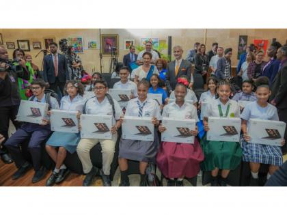 EAM meets Trinidad and Tobago PM Persad-Bissessar, hands over Made-in-India laptops | EAM meets Trinidad and Tobago PM Persad-Bissessar, hands over Made-in-India laptops EAM meets Trinidad and Tobago PM Persad-Bissessar, hands over Made-in-India laptops | EAM meets Trinidad and Tobago PM Persad-Bissessar, hands over Made-in-India laptops