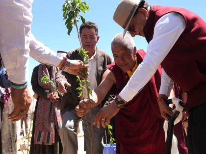 Ladakh LG Vinai Kumar Saxena launches plantation of 2100 cherry saplings at Phyang | Ladakh LG Vinai Kumar Saxena launches plantation of 2100 cherry saplings at Phyang Ladakh LG Vinai Kumar Saxena launches plantation of 2100 cherry saplings at Phyang | Ladakh LG Vinai Kumar Saxena launches plantation of 2100 cherry saplings at Phyang