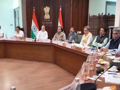 Amit Shah reviews country's preparedness for floods, heatwave at high-level meeting in Delhi | Amit Shah reviews country's preparedness for floods, heatwave at high-level meeting in Delhi Amit Shah reviews country's preparedness for floods, heatwave at high-level meeting in Delhi | Amit Shah reviews country's preparedness for floods, heatwave at high-level meeting in Delhi