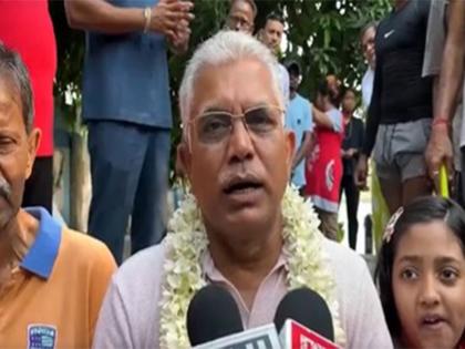 "It is their problem, not ours," West Bengal minister Dilip Ghosh on suspension of TMC's Riju Datta's | "It is their problem, not ours," West Bengal minister Dilip Ghosh on suspension of TMC's Riju Datta's "It is their problem, not ours," West Bengal minister Dilip Ghosh on suspension of TMC's Riju Datta's | "It is their problem, not ours," West Bengal minister Dilip Ghosh on suspension of TMC's Riju Datta's
