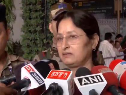 "Matter of great joy" Union Minister Annapurna Devi arrives in Assam to attend Himanta Biswa Sarma's swearing-in ceremony | "Matter of great joy" Union Minister Annapurna Devi arrives in Assam to attend Himanta Biswa Sarma's swearing-in ceremony "Matter of great joy" Union Minister Annapurna Devi arrives in Assam to attend Himanta Biswa Sarma's swearing-in ceremony | "Matter of great joy" Union Minister Annapurna Devi arrives in Assam to attend Himanta Biswa Sarma's swearing-in ceremony