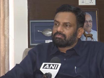 "Congress insulting feelings of lakhs of Malyali voters": CPI MP Sandosh Kumar amid suspense over Keralam CM | "Congress insulting feelings of lakhs of Malyali voters": CPI MP Sandosh Kumar amid suspense over Keralam CM "Congress insulting feelings of lakhs of Malyali voters": CPI MP Sandosh Kumar amid suspense over Keralam CM | "Congress insulting feelings of lakhs of Malyali voters": CPI MP Sandosh Kumar amid suspense over Keralam CM