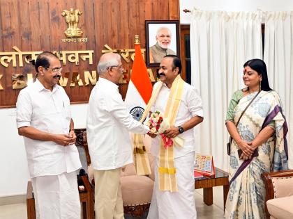 UDF returns to power in Keralam; VD Satheesan to take oath as CM on May 18 | UDF returns to power in Keralam; VD Satheesan to take oath as CM on May 18 UDF returns to power in Keralam; VD Satheesan to take oath as CM on May 18 | UDF returns to power in Keralam; VD Satheesan to take oath as CM on May 18