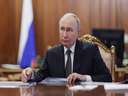 Russian President Putin expresses condolences on loss of lives in Uttar Pradesh thunderstorm; wishes speedy recovery for injured | Russian President Putin expresses condolences on loss of lives in Uttar Pradesh thunderstorm; wishes speedy recovery for injured Russian President Putin expresses condolences on loss of lives in Uttar Pradesh thunderstorm; wishes speedy recovery for injured | Russian President Putin expresses condolences on loss of lives in Uttar Pradesh thunderstorm; wishes speedy recovery for injured