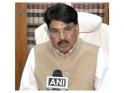 "A lot of fake people roam around, we are verifying": BCI Chairman on Mamata Banerjee's lawyer attire | "A lot of fake people roam around, we are verifying": BCI Chairman on Mamata Banerjee's lawyer attire "A lot of fake people roam around, we are verifying": BCI Chairman on Mamata Banerjee's lawyer attire | "A lot of fake people roam around, we are verifying": BCI Chairman on Mamata Banerjee's lawyer attire