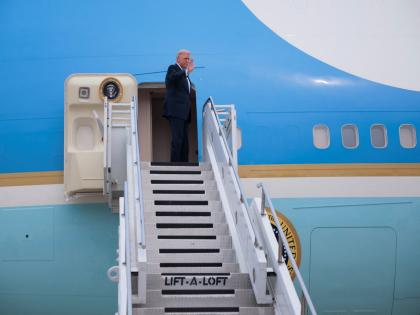 Trump gives signature fist pump, final wave as he departs China after historic visit | Trump gives signature fist pump, final wave as he departs China after historic visit Trump gives signature fist pump, final wave as he departs China after historic visit | Trump gives signature fist pump, final wave as he departs China after historic visit