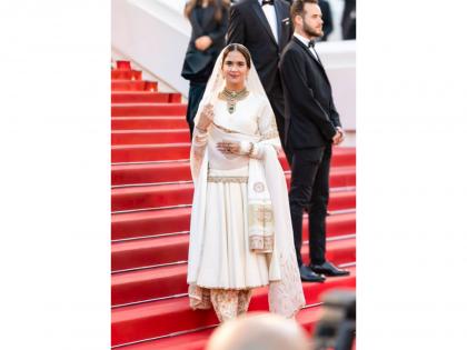 'Chardikala': Roopi Gill brings Punjabi heritage to Cannes 2026 red carpet | 'Chardikala': Roopi Gill brings Punjabi heritage to Cannes 2026 red carpet 'Chardikala': Roopi Gill brings Punjabi heritage to Cannes 2026 red carpet | 'Chardikala': Roopi Gill brings Punjabi heritage to Cannes 2026 red carpet