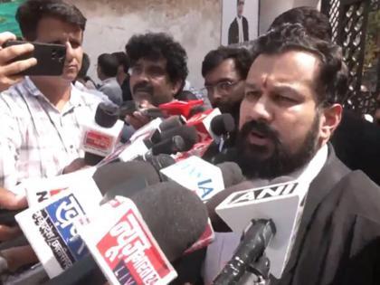 Dhar-Bhojshala case: Madhya Pradesh HC grants Hindu side right to worship, sets aside 2003 order permitting Namaz | Dhar-Bhojshala case: Madhya Pradesh HC grants Hindu side right to worship, sets aside 2003 order permitting Namaz Dhar-Bhojshala case: Madhya Pradesh HC grants Hindu side right to worship, sets aside 2003 order permitting Namaz | Dhar-Bhojshala case: Madhya Pradesh HC grants Hindu side right to worship, sets aside 2003 order permitting Namaz