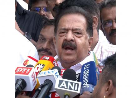 Ramesh Chennithala confirms Home portfolio in VD Satheesan-led Keralam Cabinet; vows to implement Rahul Gandhi's five poll guarantees | Ramesh Chennithala confirms Home portfolio in VD Satheesan-led Keralam Cabinet; vows to implement Rahul Gandhi's five poll guarantees Ramesh Chennithala confirms Home portfolio in VD Satheesan-led Keralam Cabinet; vows to implement Rahul Gandhi's five poll guarantees | Ramesh Chennithala confirms Home portfolio in VD Satheesan-led Keralam Cabinet; vows to implement Rahul Gandhi's five poll guarantees