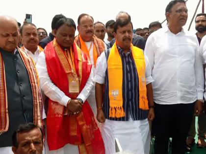 Odisha: BJP Chief Nitin Nabin hoists 100-foot National Flag in Bhubaneswar | Odisha: BJP Chief Nitin Nabin hoists 100-foot National Flag in Bhubaneswar Odisha: BJP Chief Nitin Nabin hoists 100-foot National Flag in Bhubaneswar | Odisha: BJP Chief Nitin Nabin hoists 100-foot National Flag in Bhubaneswar
