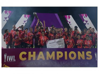 East Bengal lift IWL trophy for the second time | East Bengal lift IWL trophy for the second time East Bengal lift IWL trophy for the second time | East Bengal lift IWL trophy for the second time