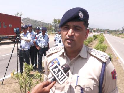 J-K traffic police deploy speed radar guns on national highway to curb over speeding, boost safety | J-K traffic police deploy speed radar guns on national highway to curb over speeding, boost safety J-K traffic police deploy speed radar guns on national highway to curb over speeding, boost safety | J-K traffic police deploy speed radar guns on national highway to curb over speeding, boost safety
