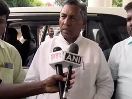 Cabinet reshuffle in Karnataka to be decided by party high command: KH Muniyappa | Cabinet reshuffle in Karnataka to be decided by party high command: KH Muniyappa Cabinet reshuffle in Karnataka to be decided by party high command: KH Muniyappa | Cabinet reshuffle in Karnataka to be decided by party high command: KH Muniyappa
