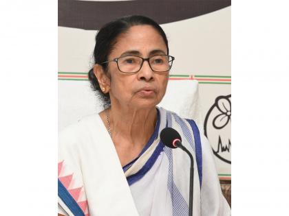 AITC to protest BJP's "bulldozer culture" on May 21; Mamata says "minority communities are being targeted, hawkers' stalls bulldozed" | AITC to protest BJP's "bulldozer culture" on May 21; Mamata says "minority communities are being targeted, hawkers' stalls bulldozed" AITC to protest BJP's "bulldozer culture" on May 21; Mamata says "minority communities are being targeted, hawkers' stalls bulldozed" | AITC to protest BJP's "bulldozer culture" on May 21; Mamata says "minority communities are being targeted, hawkers' stalls bulldozed"