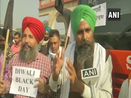 Punjab: Kisan Mazdoor Sangharsh Committee continues protest against farm laws | Punjab: Kisan Mazdoor Sangharsh Committee continues protest against farm laws Punjab: Kisan Mazdoor Sangharsh Committee continues protest against farm laws | Punjab: Kisan Mazdoor Sangharsh Committee continues protest against farm laws