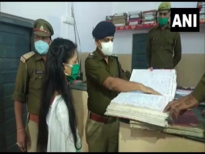 Class 9 girl made police station in-charge on World Children's Day | Class 9 girl made police station in-charge on World Children's Day