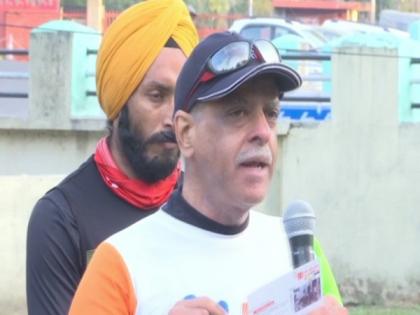 J-K: 61-year-old marathoner runs from Patnitop to Kanyaikumari to raise funds for rehabilitation of differently-abled soldiers | J-K: 61-year-old marathoner runs from Patnitop to Kanyaikumari to raise funds for rehabilitation of differently-abled soldiers