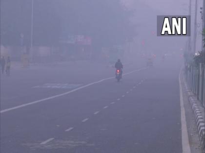 Delhi's air quality deteriorates to 'very poor' category with AQI at 312 | Delhi's air quality deteriorates to 'very poor' category with AQI at 312