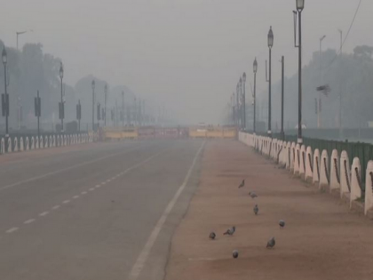 Delhi's air quality dips to 'very poor' category | Delhi's air quality dips to 'very poor' category