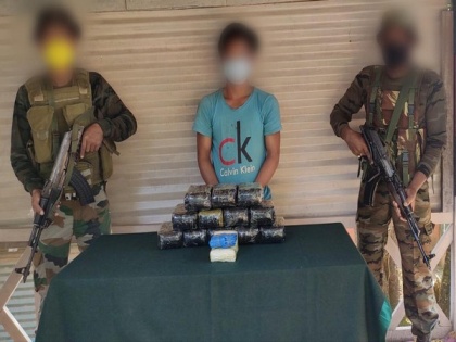 Assam Rifles intercepts huge contraband consignment in Manipur's Moreh | Assam Rifles intercepts huge contraband consignment in Manipur's Moreh